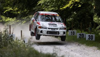 which is better toyota or mitsubishi Which is better, Toyota or Mitsubishi?
